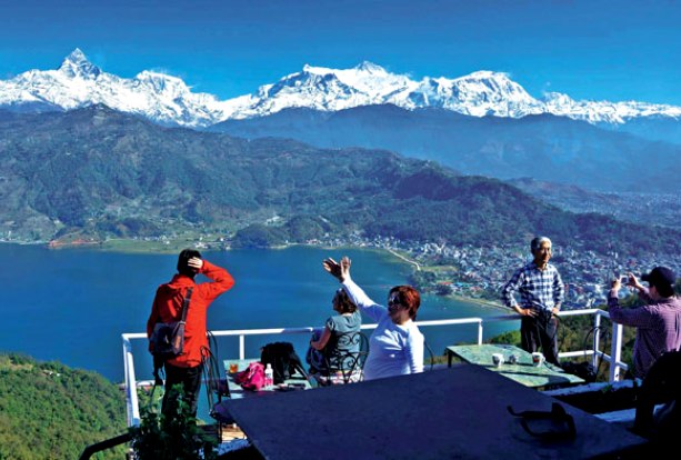 आठ महिनामा ३ लाख २६ हजारभन्दा बढी पर्यटक नेपाल भित्रिए